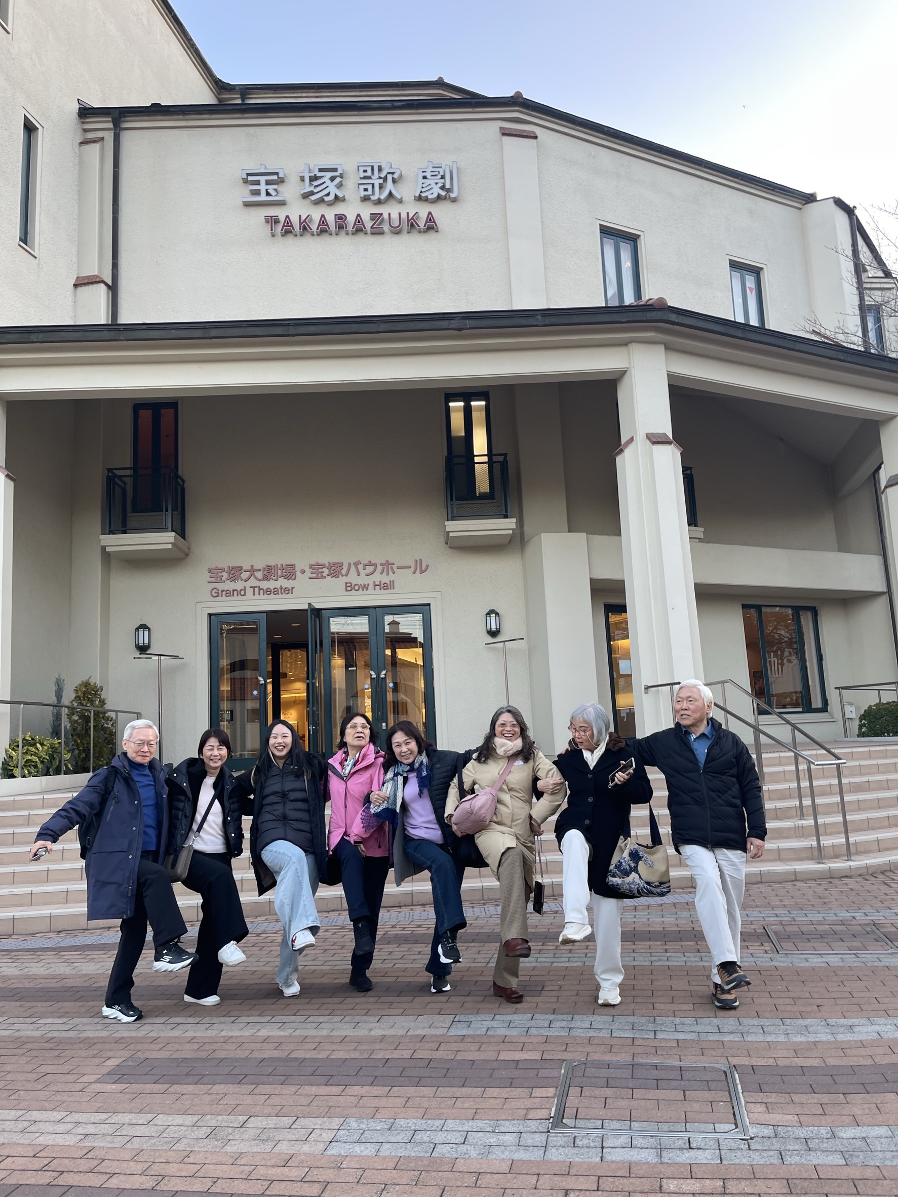 兵庫縣寶塚歌劇院藝術鑑賞 VIP 私人旅遊